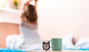 7 rutinitas pagi yang akan membantu Anda meningkatkan mood dan konsentrasi
